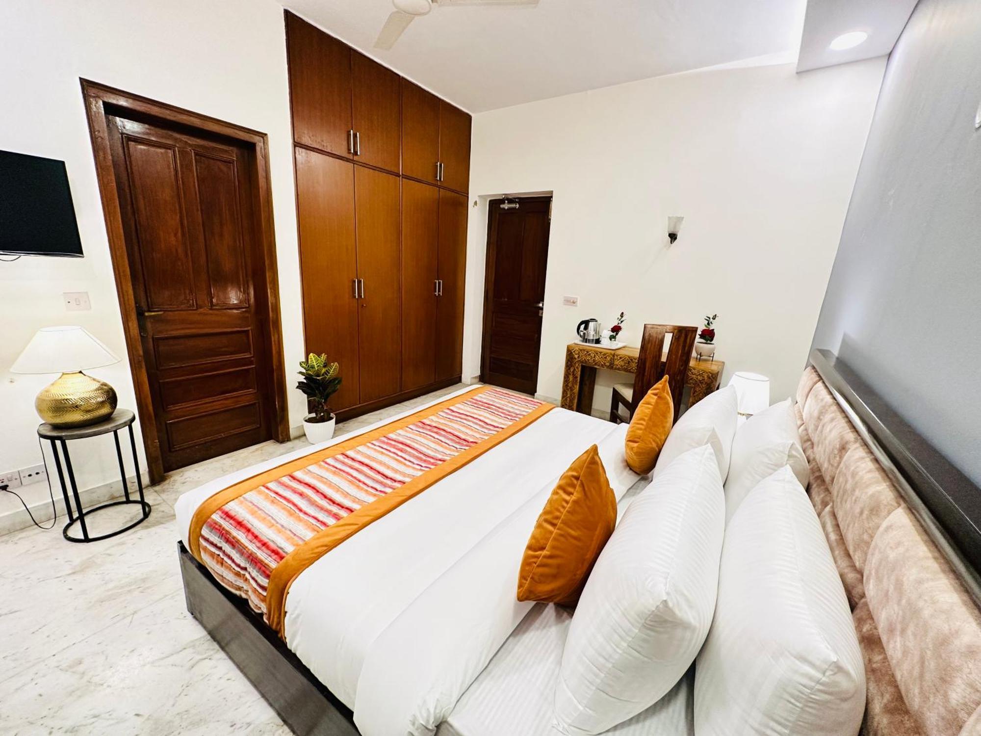 Hotel Grove Residency Hauz Khas New Delhi Couple Friendly Zewnętrze zdjęcie