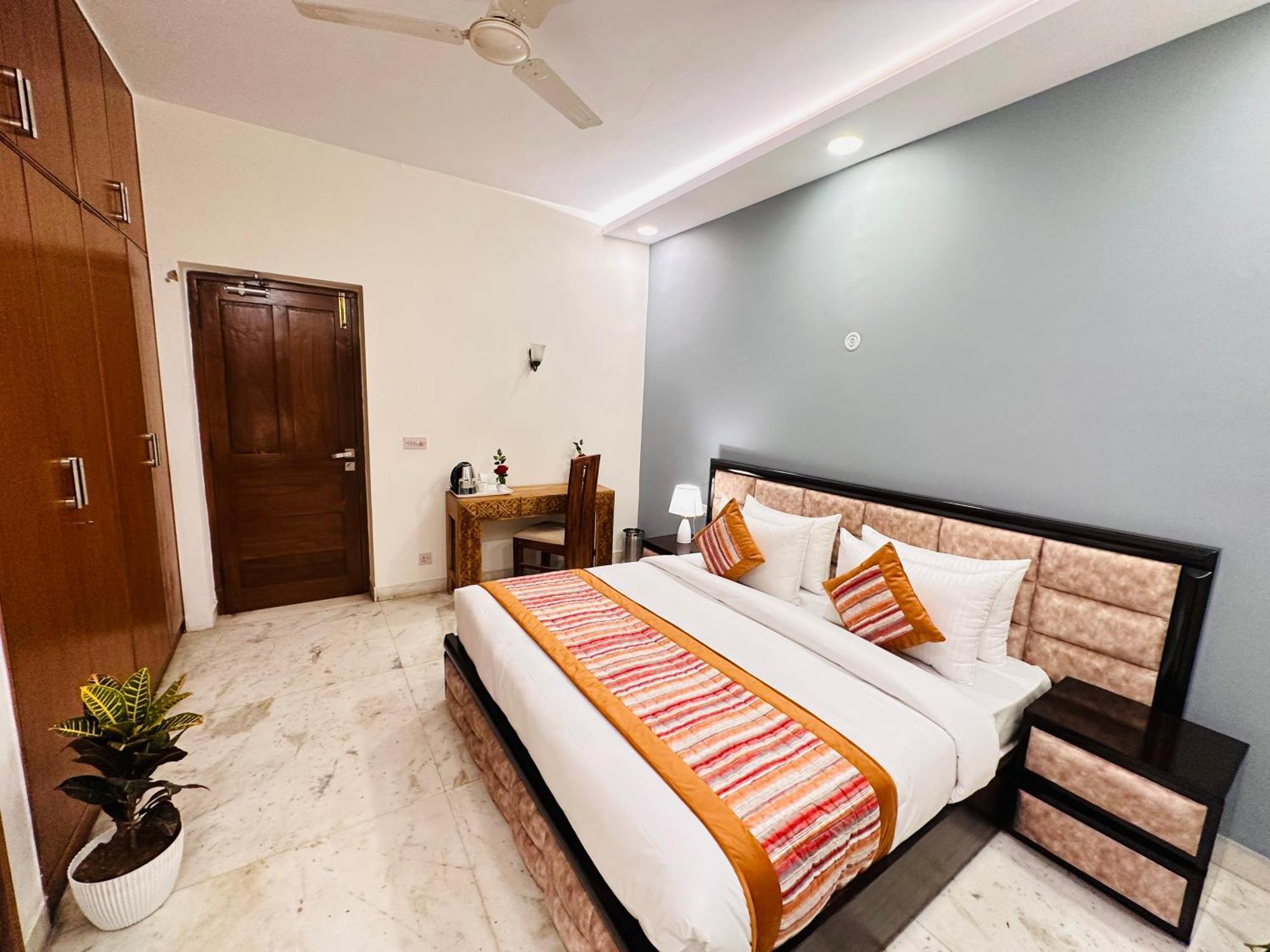 Hotel Grove Residency Hauz Khas New Delhi Couple Friendly Zewnętrze zdjęcie