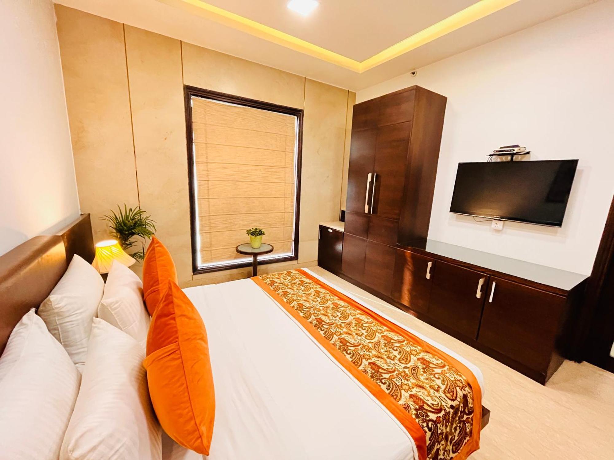 Hotel Grove Residency Hauz Khas New Delhi Couple Friendly Zewnętrze zdjęcie